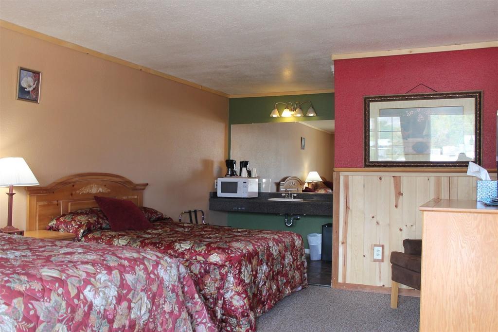 Whitney Portal Hotel And Hostel Lone Pine Zimmer foto